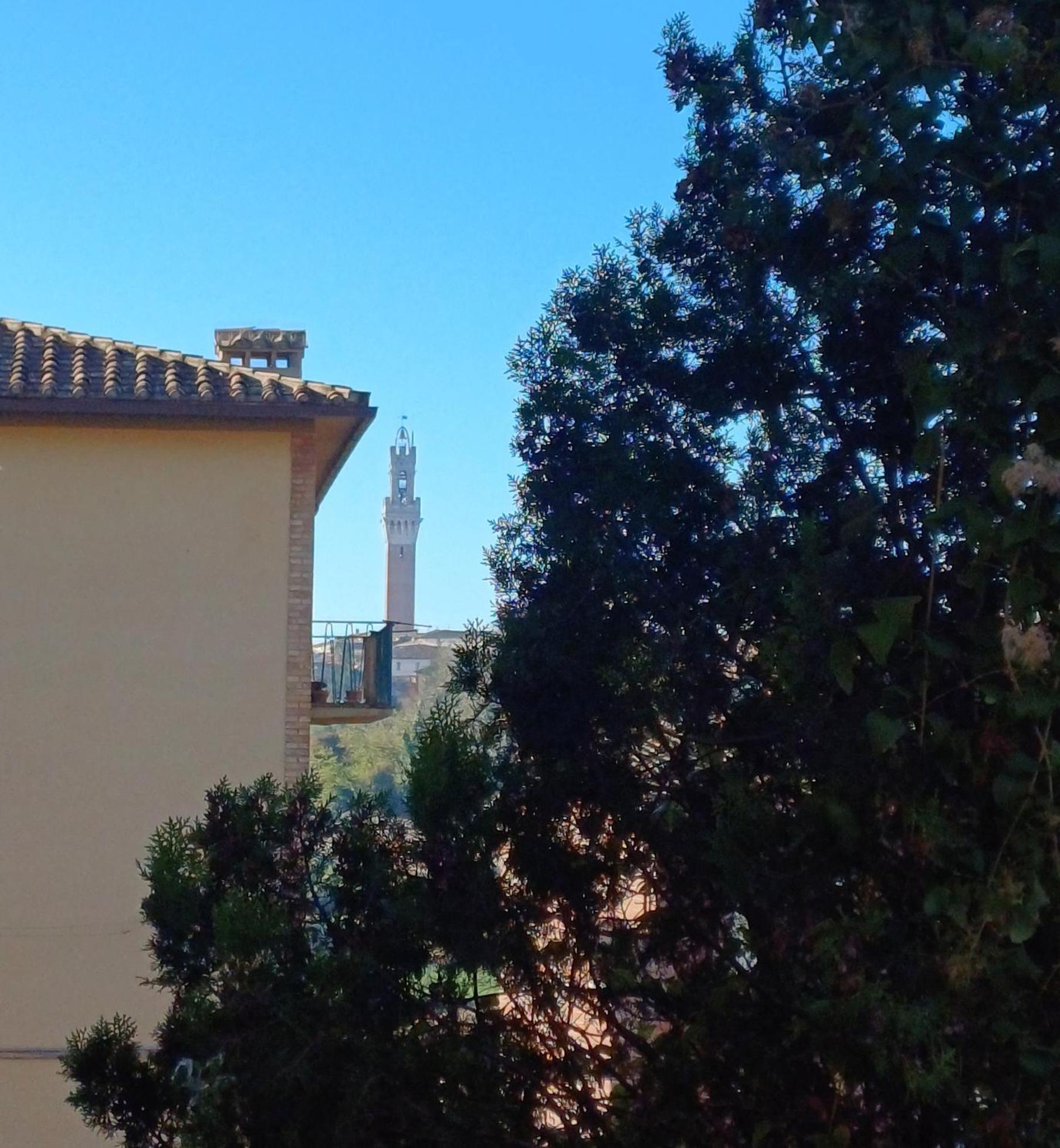 Appartamento Affaccio Su Siena,vicino Al Centro, Con Garage Siena