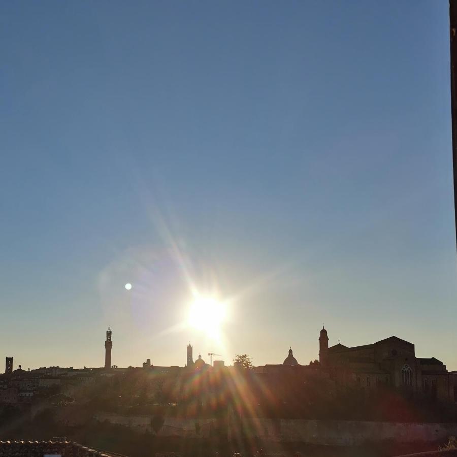 Affaccio Su Siena,vicino Al Centro, Con Garage Apartamento Siena